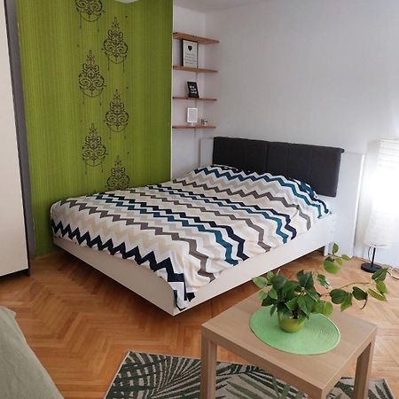 Apartment Kiwi Novi Sad Exteriör bild