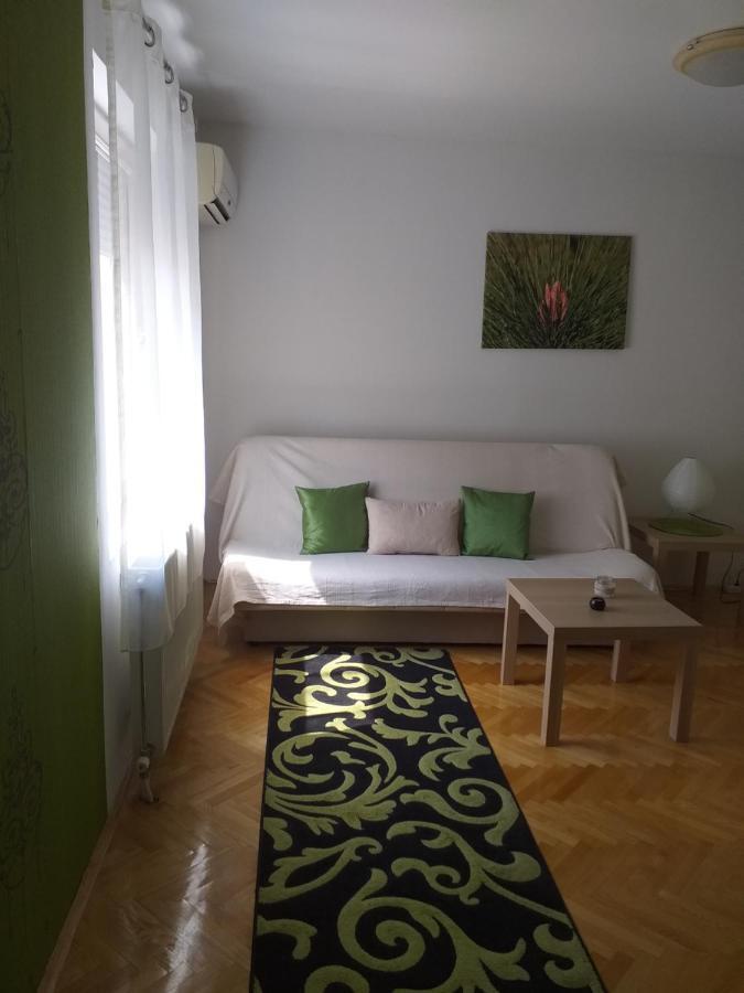 Apartment Kiwi Novi Sad Exteriör bild